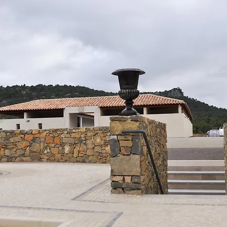 D'hotes De Saint-obre فندق مبيت وإفطار جرْويسا