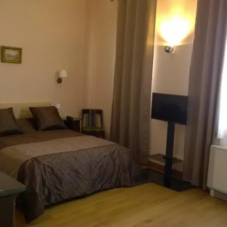 فندق مبيت وإفطار D'hotes De Saint-obre جرْويسا